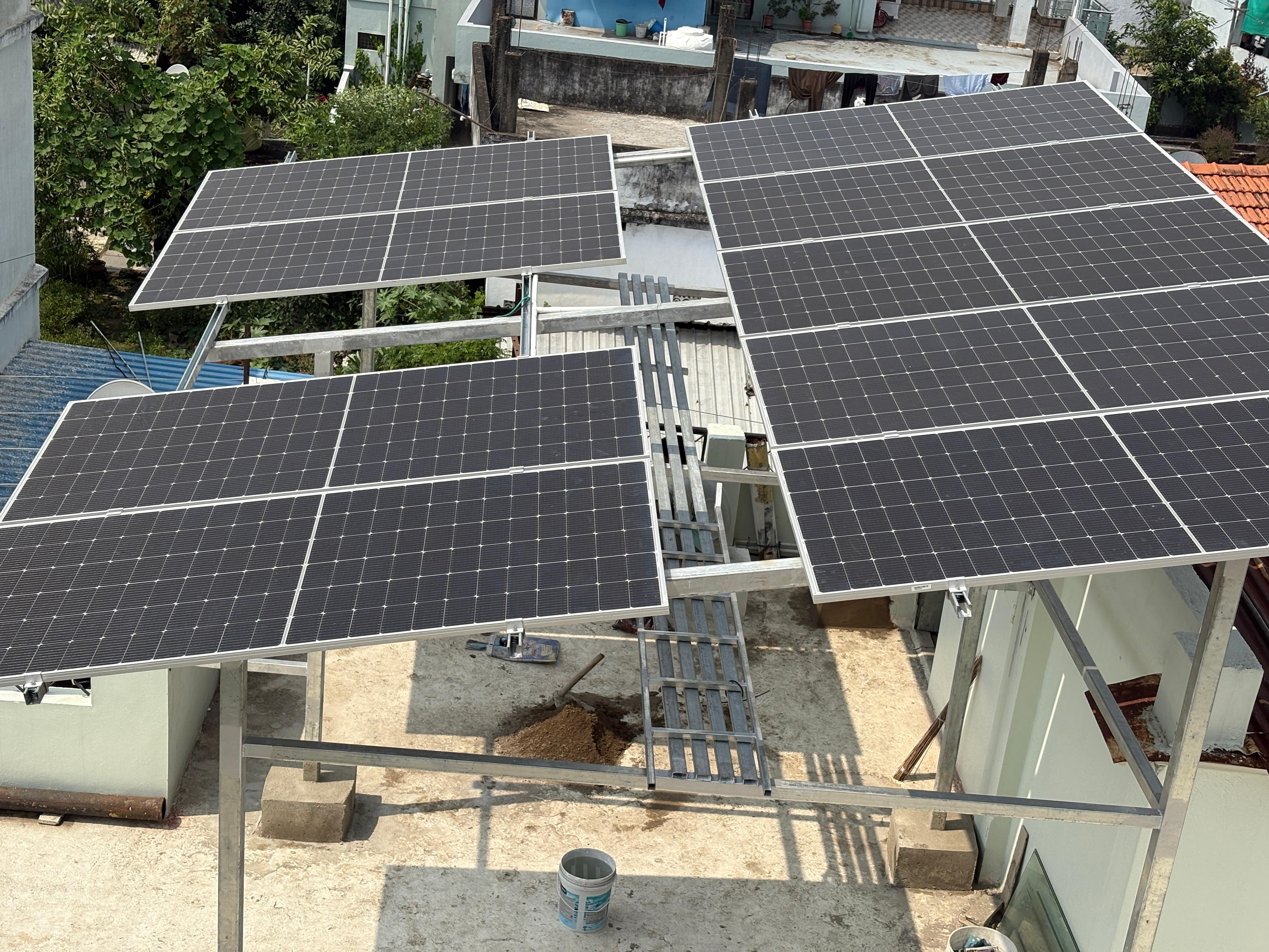 SOLAR PLANT INSTALLATION1